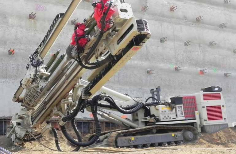 Multi functional drilling rig